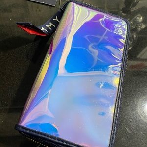 Holographic-tone wristlet Tommy Hilfiger